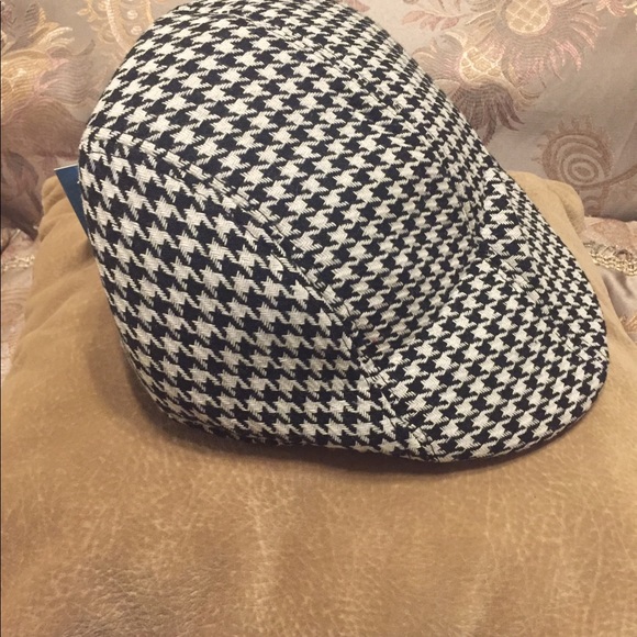 Accessories - NEW W TAG HAT👒LINED INSIDE👒